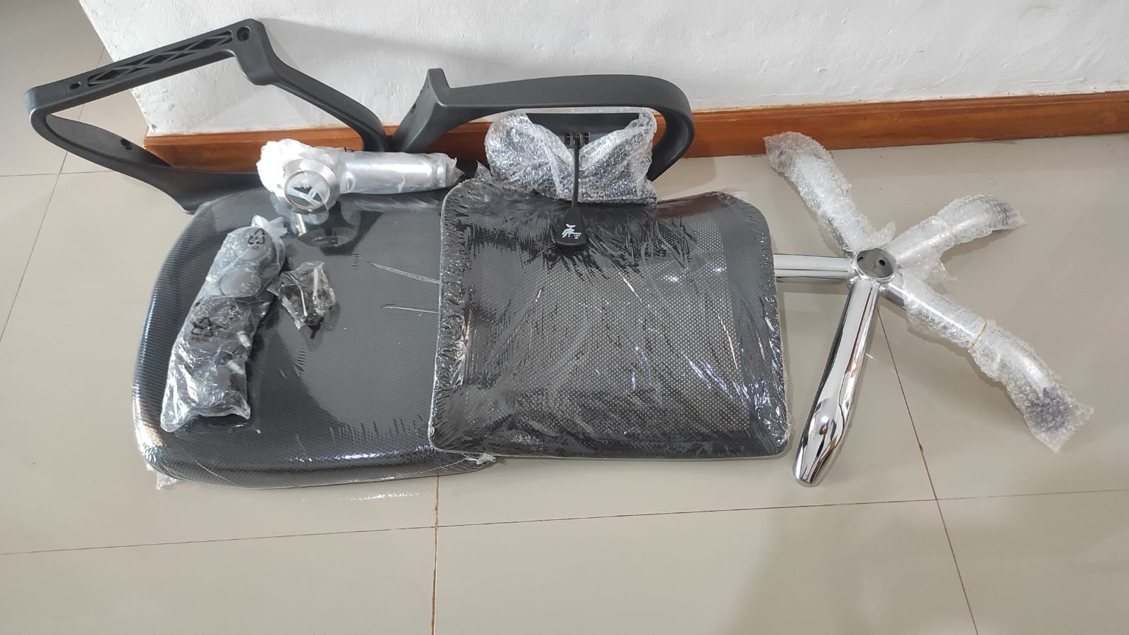 Part Kursi Kerja G Zaki Informa [docs/kuhomi.id].