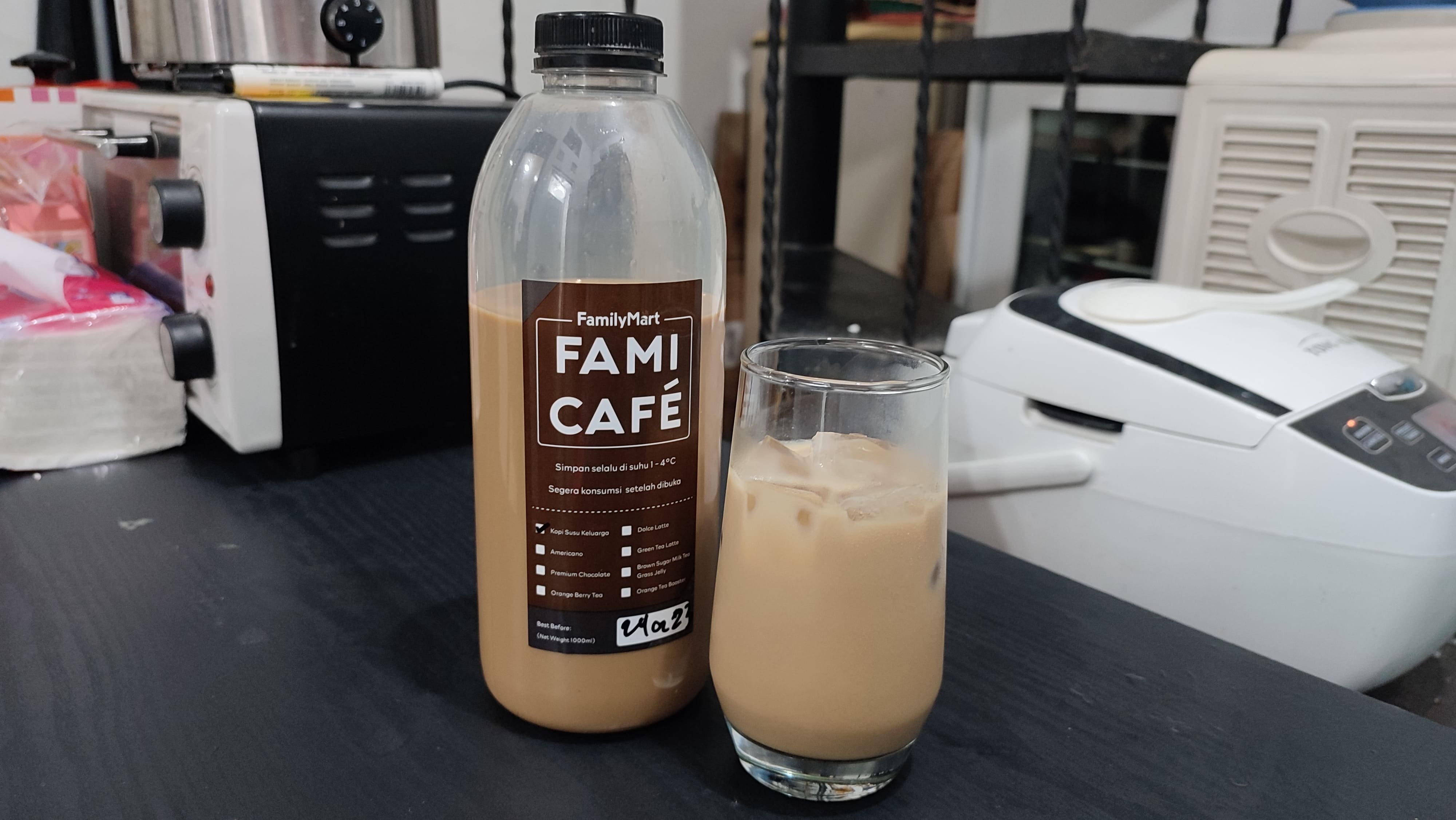 Review Kopi Literan Family Mart