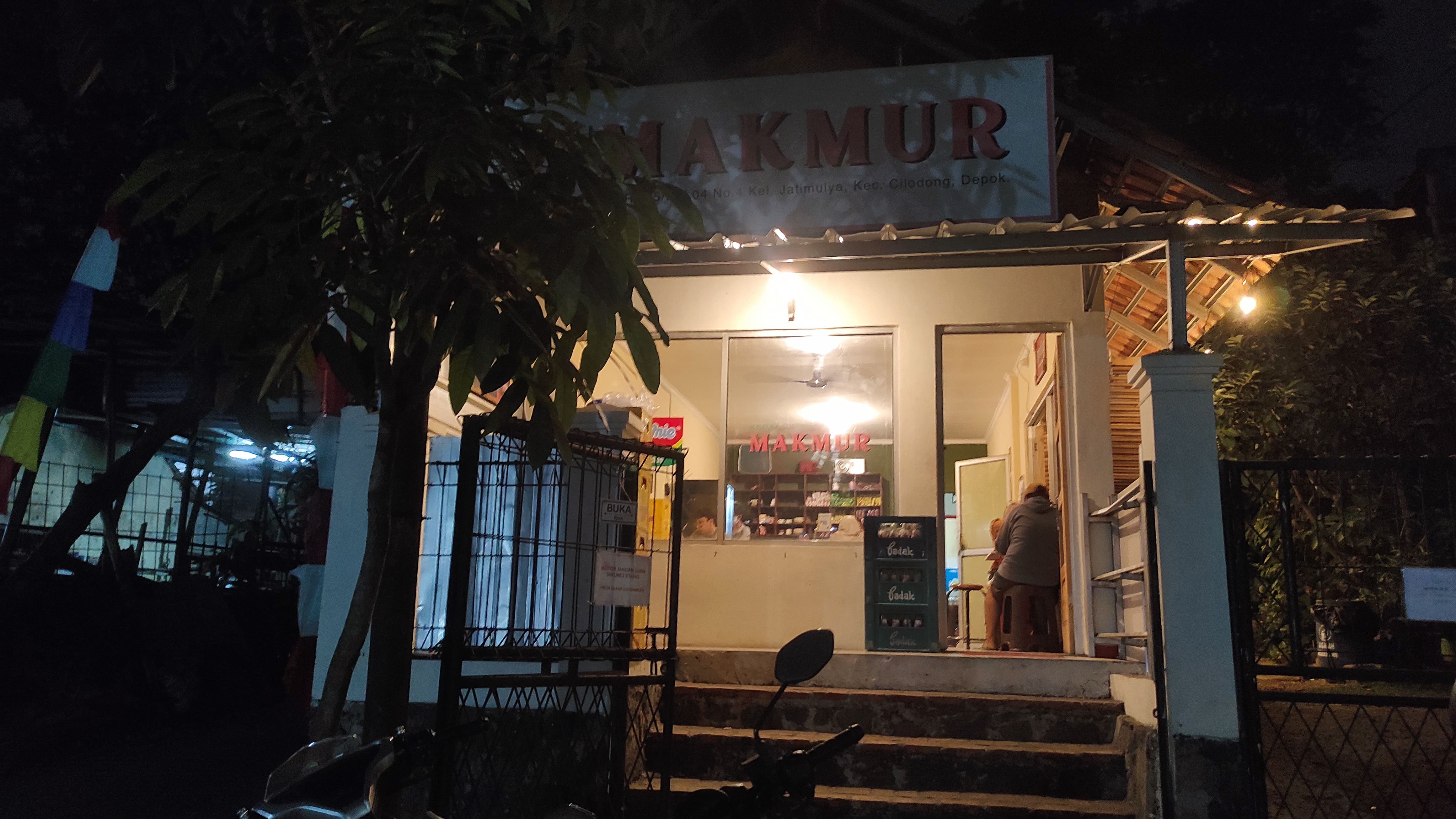 Review Kedai Makmur Kuliner Kota Depok
