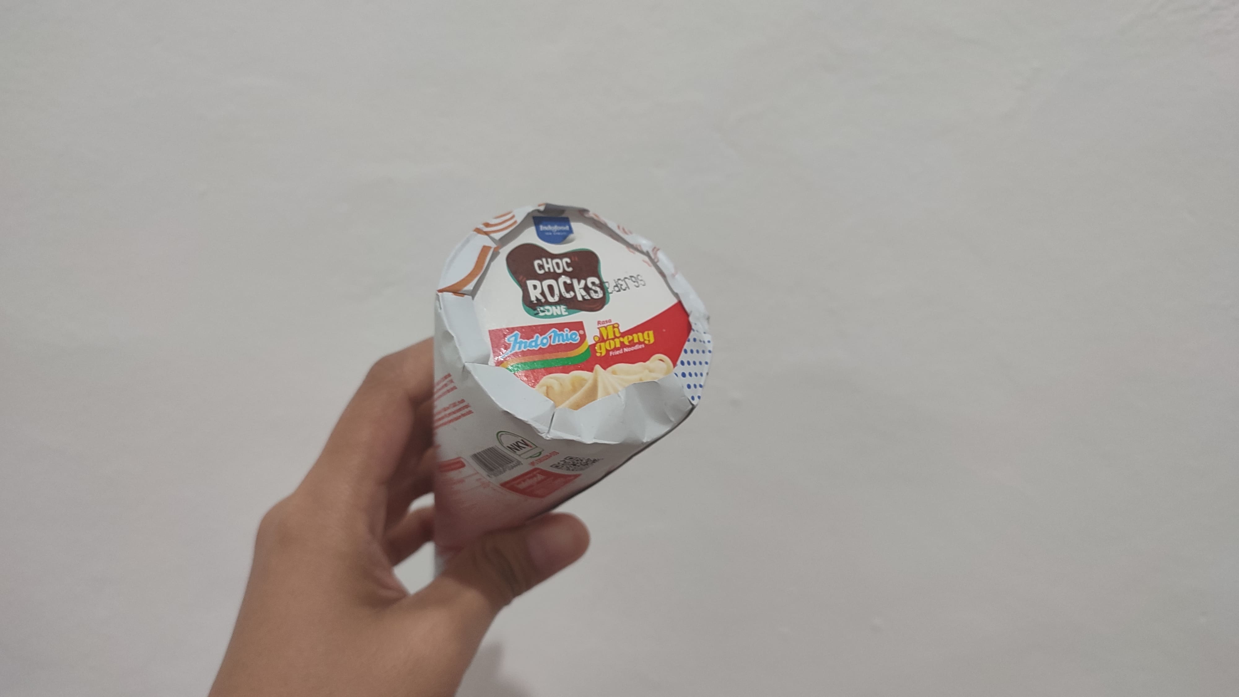 Review es krim indomie goreng