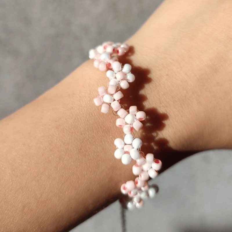 Kuhomi Shop - Zigzag Daisy Bracelet Gelang Daisy Zigzag Manik Premium-Putih Peach Pink