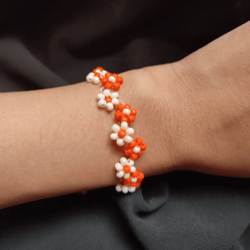 Kuhomi Shop - Zigzag Daisy Bracelet Gelang Daisy Zigzag Manik Premium-Putih Orange